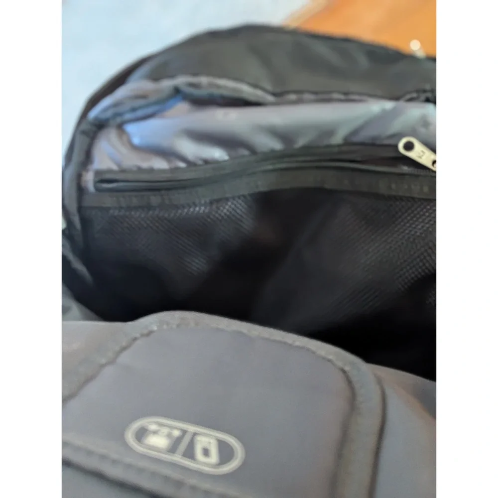 Wenger SWISSGEAR Synergy Laptop Backpack‎ Black Gray Work School Travel Bag